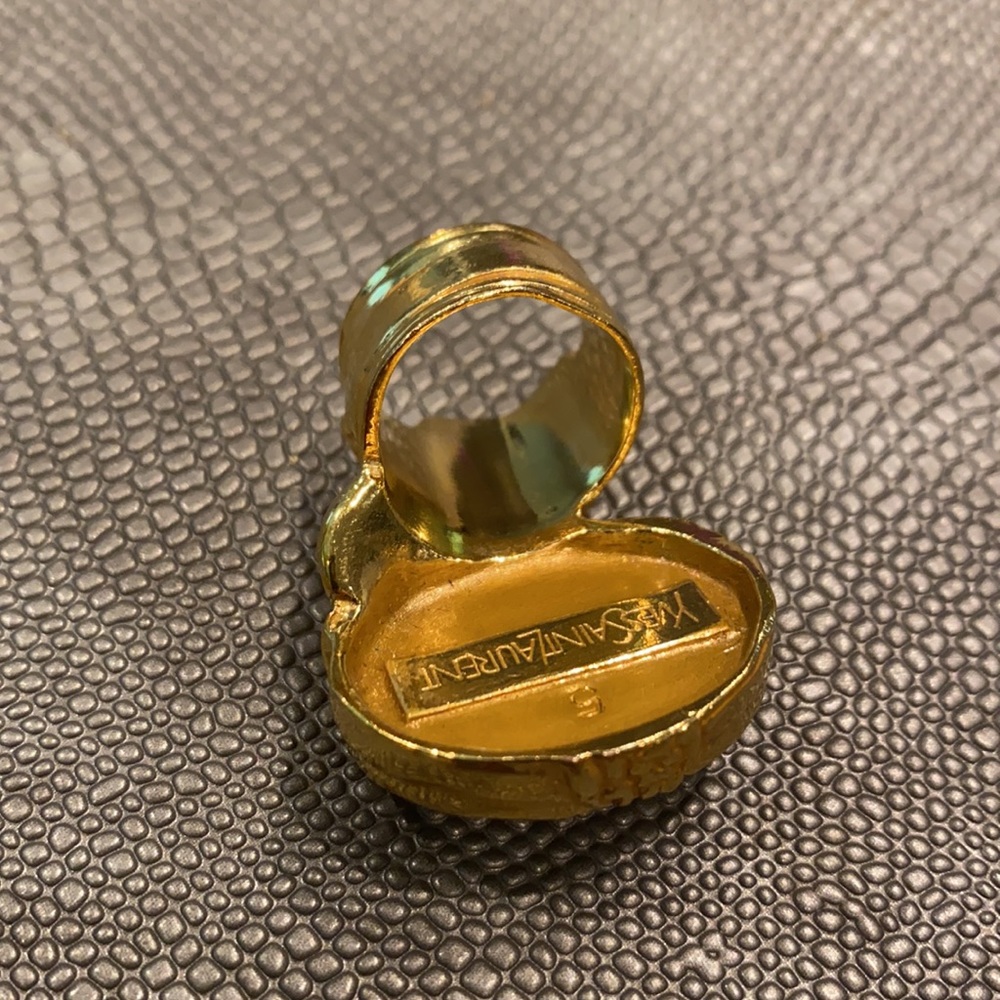 🔹YSL
Glass Cabochon Arty Ovale Ring Gold Blue - Picture 7 of 8